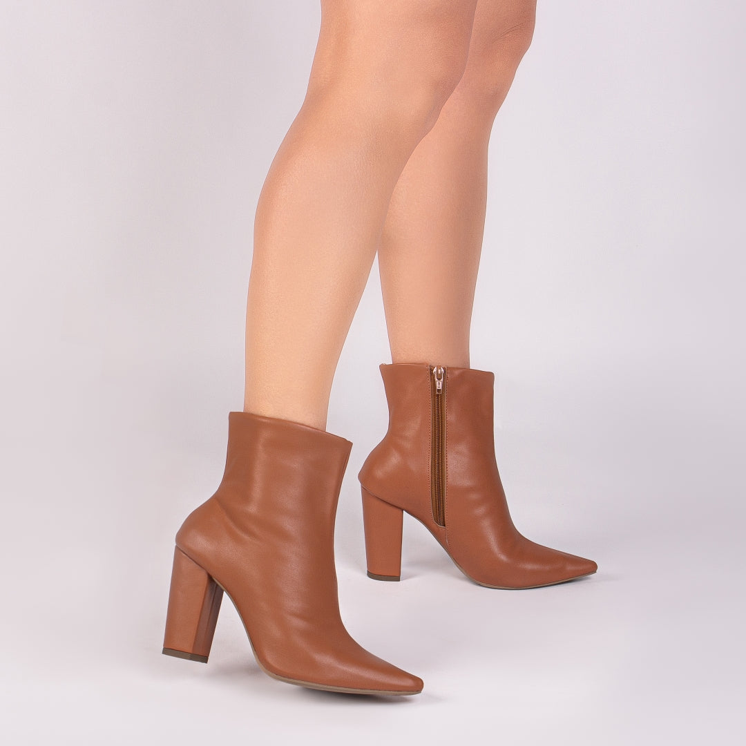 Bota Cano Curto