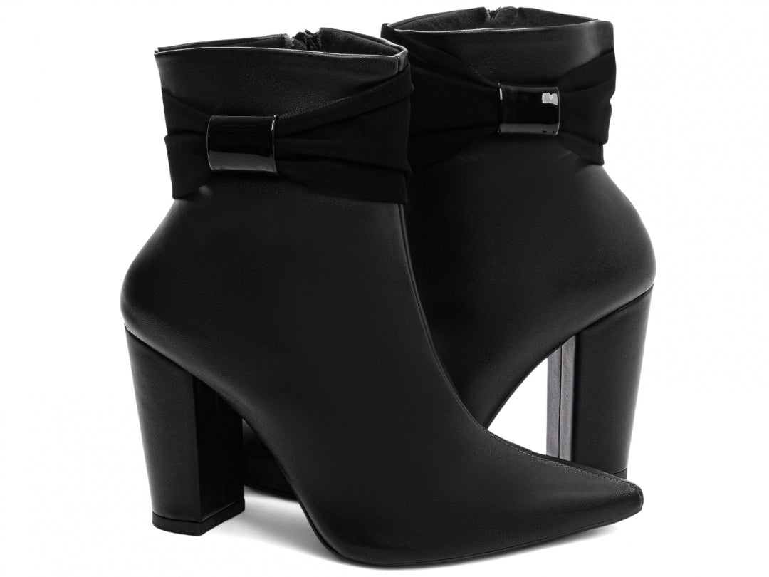 Bota Bico Fino Feminina