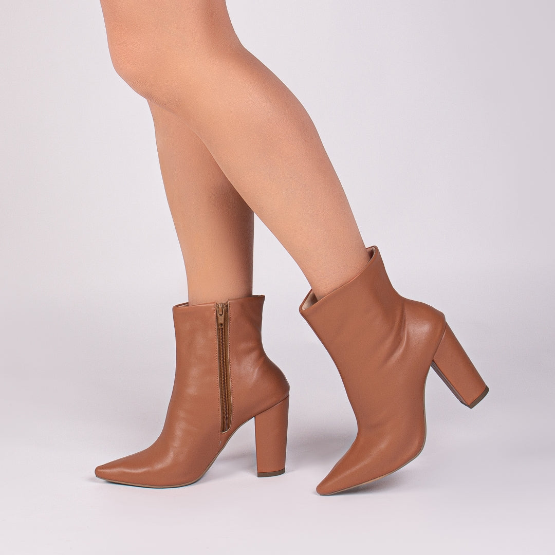 Bota Cano Curto