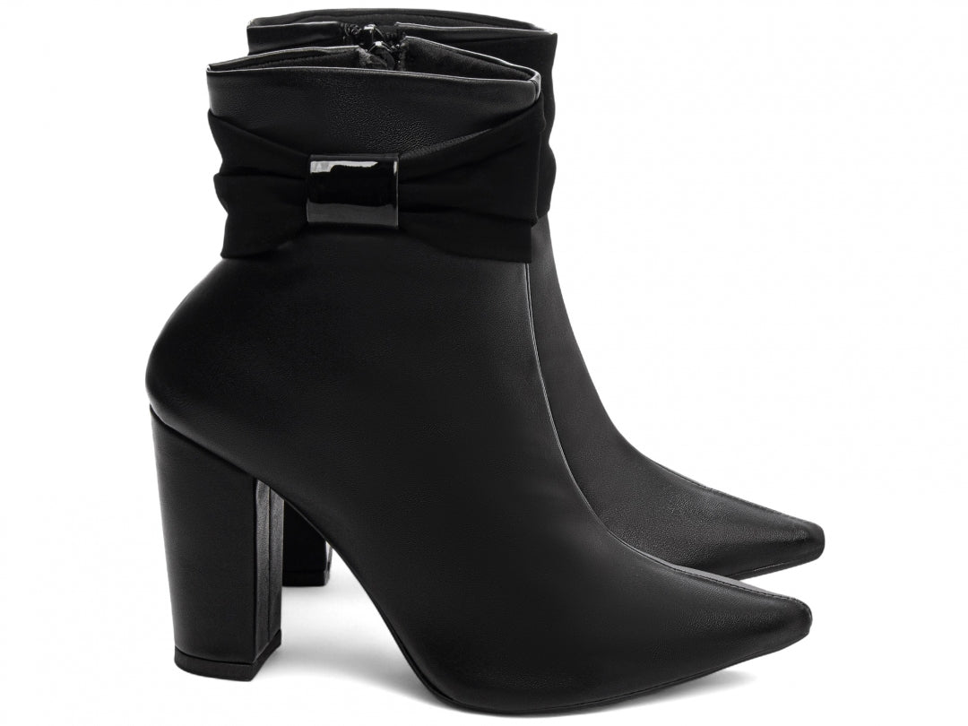Bota Bico Fino Feminina